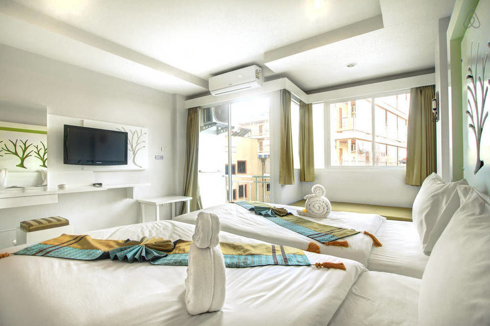 The Silk Hill Hotel Patong Экстерьер фото